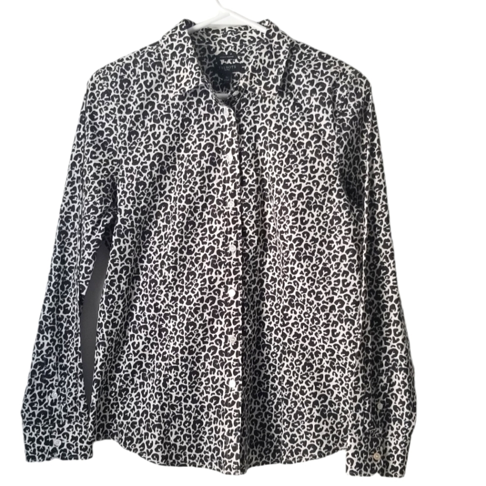 Talbots Petites Wrinkle Resistant Button Down Shirt Leopard Print Size 8P